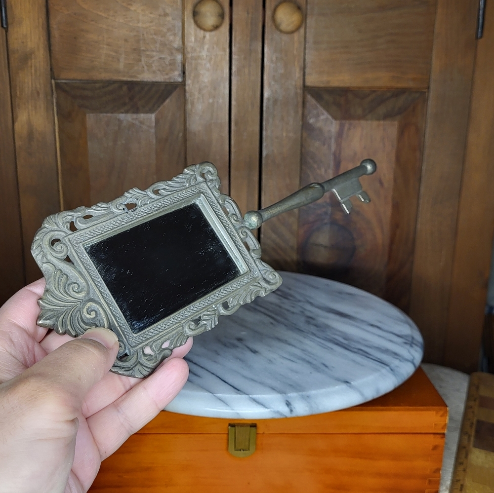 Vintage Ornate Handheld Mirror with Key Handle - Picture 9 of 13